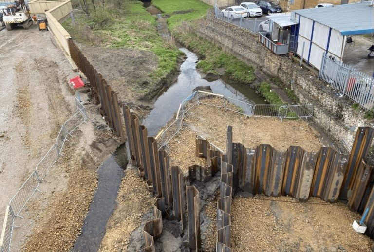 ¿CUÁNTO CUESTA LA INSTALACIÓN DE TABLESTACAS? FACTORES Y PRECIOS